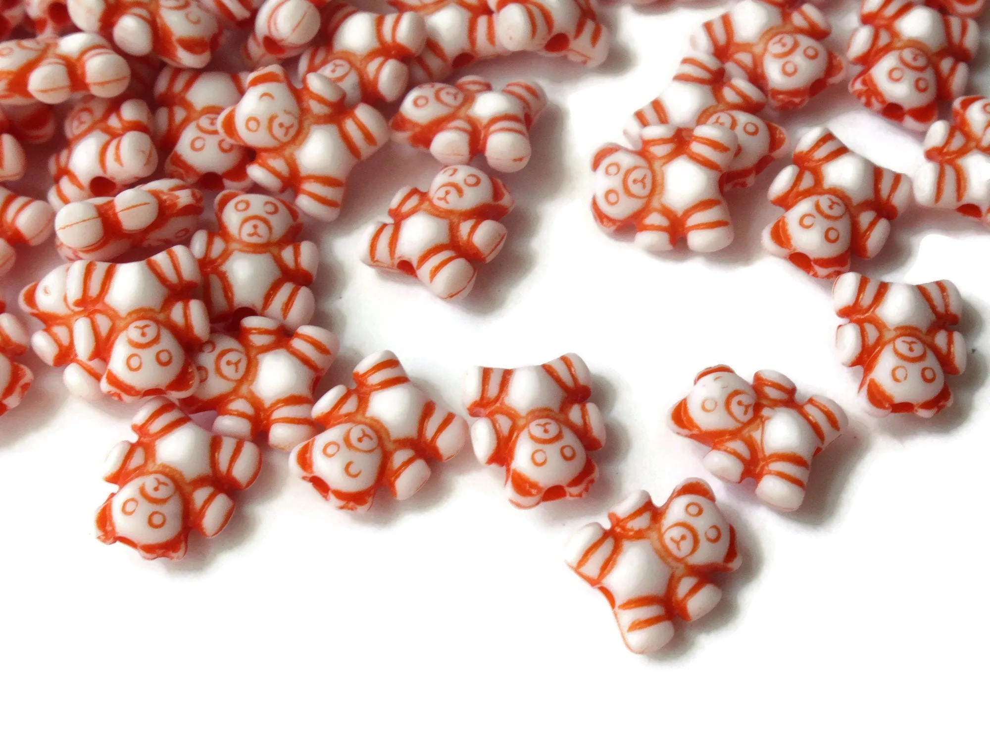 100 9mm Orange Plastic Teddy Bear Beads