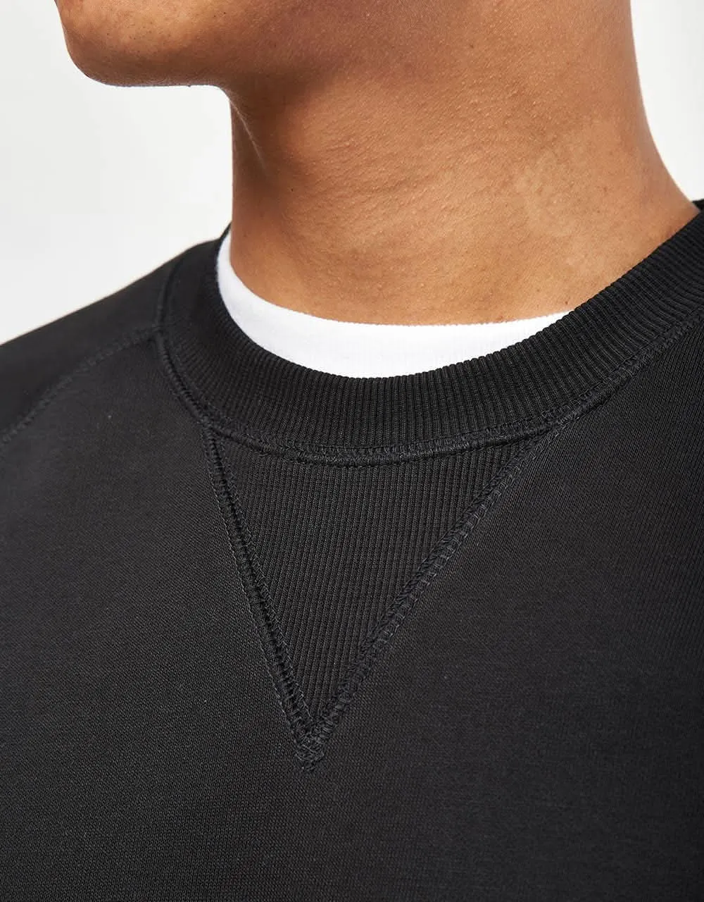 Carhartt WIP Chase Sweatshirt - Black/Gold