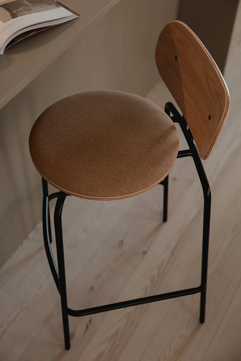 Curious Bar Stool with Teddy Cushion