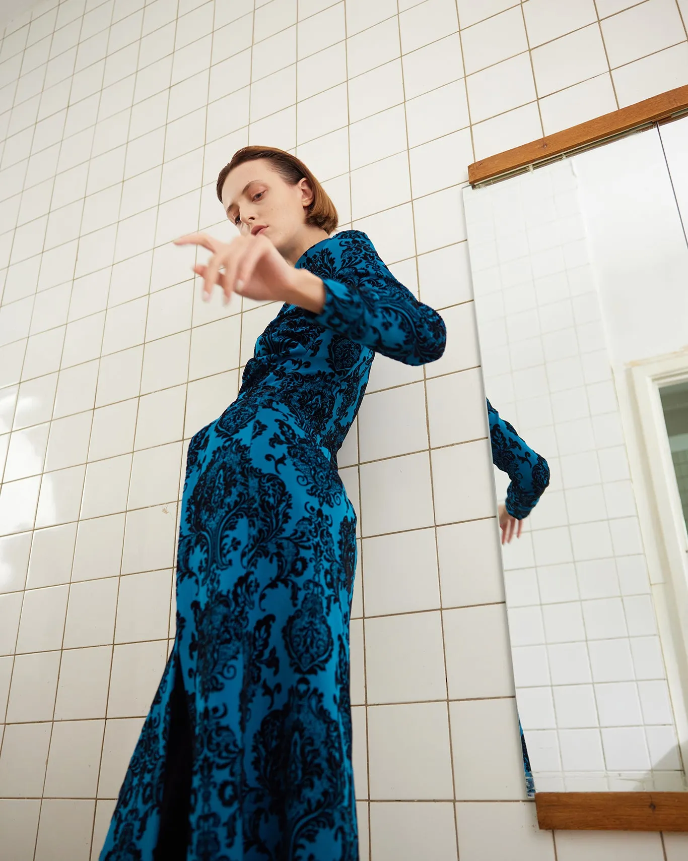 Elegant Long-Sleeve Dress With Velvet Pattern Blue