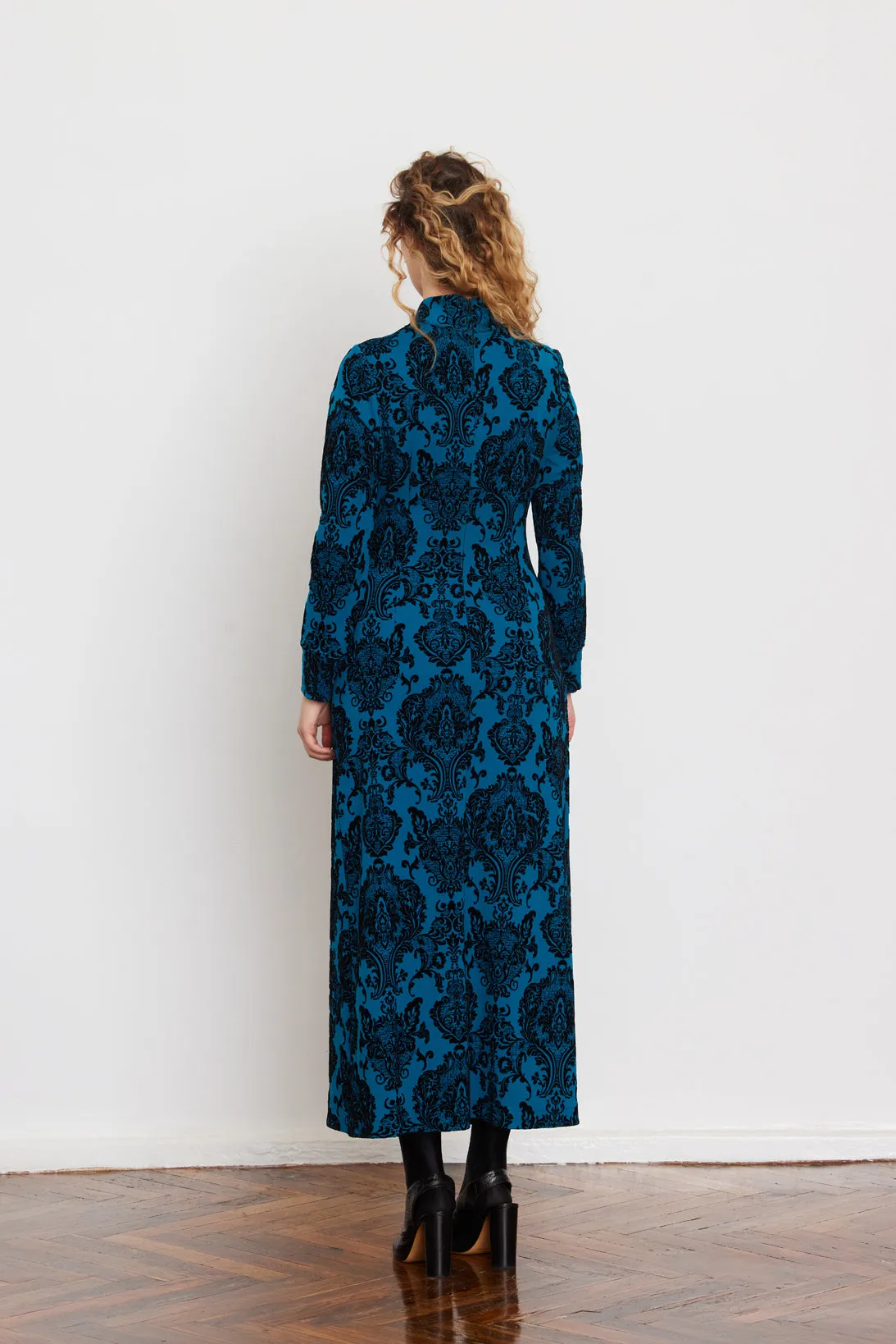 Elegant Long-Sleeve Dress With Velvet Pattern Blue