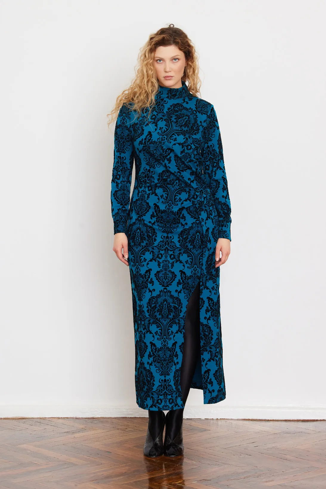 Elegant Long-Sleeve Dress With Velvet Pattern Blue