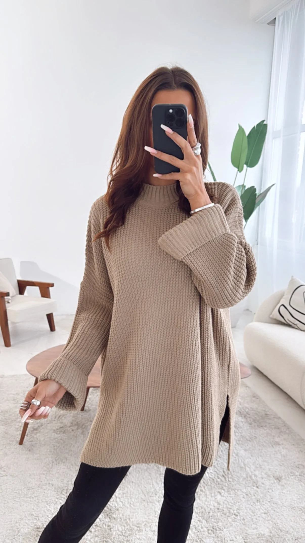 Stehkragen oversize Pullover mit Schlitz / cappuccino Art. 4924