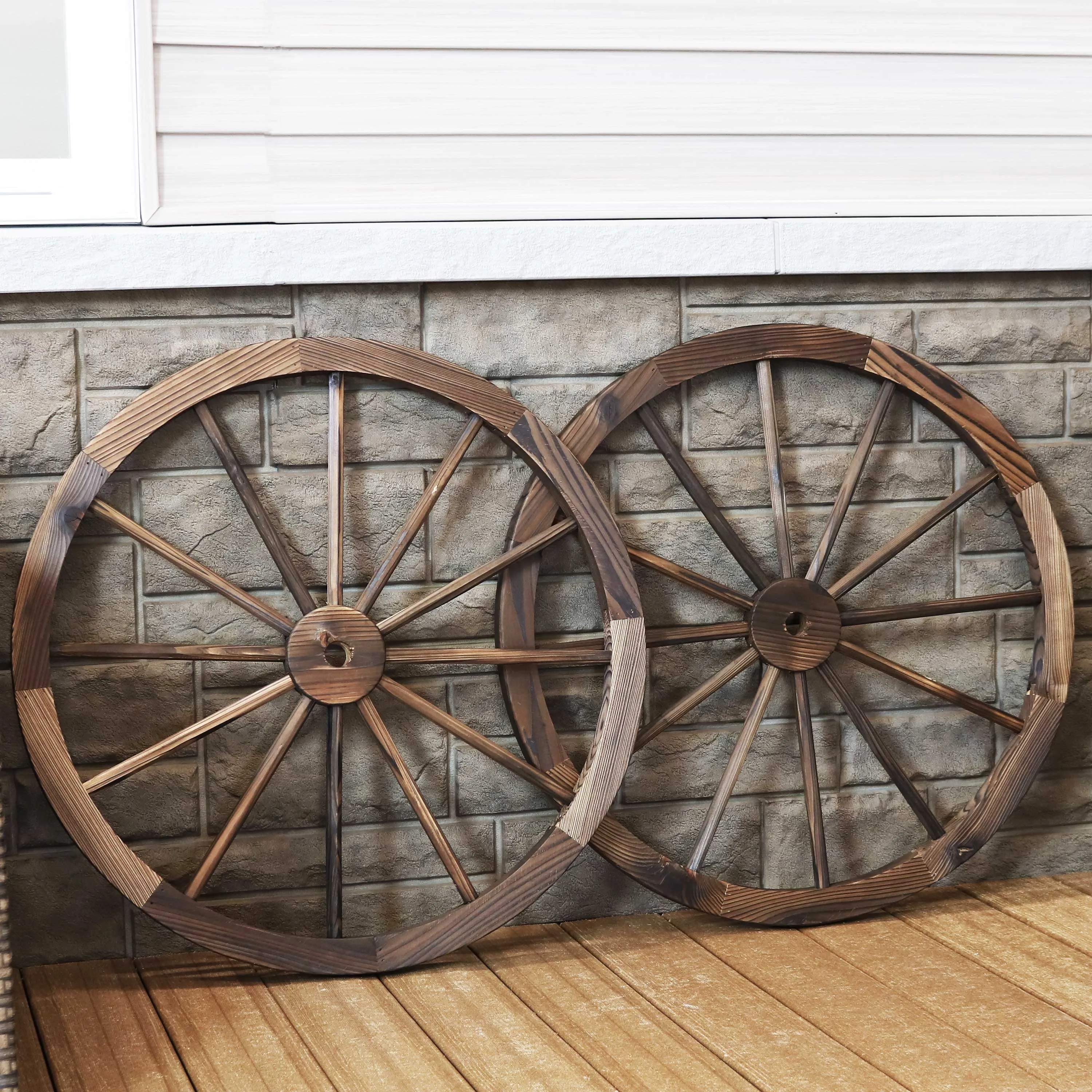 Sunnydaze Decorative Rustic Wooden Wagon Wheel