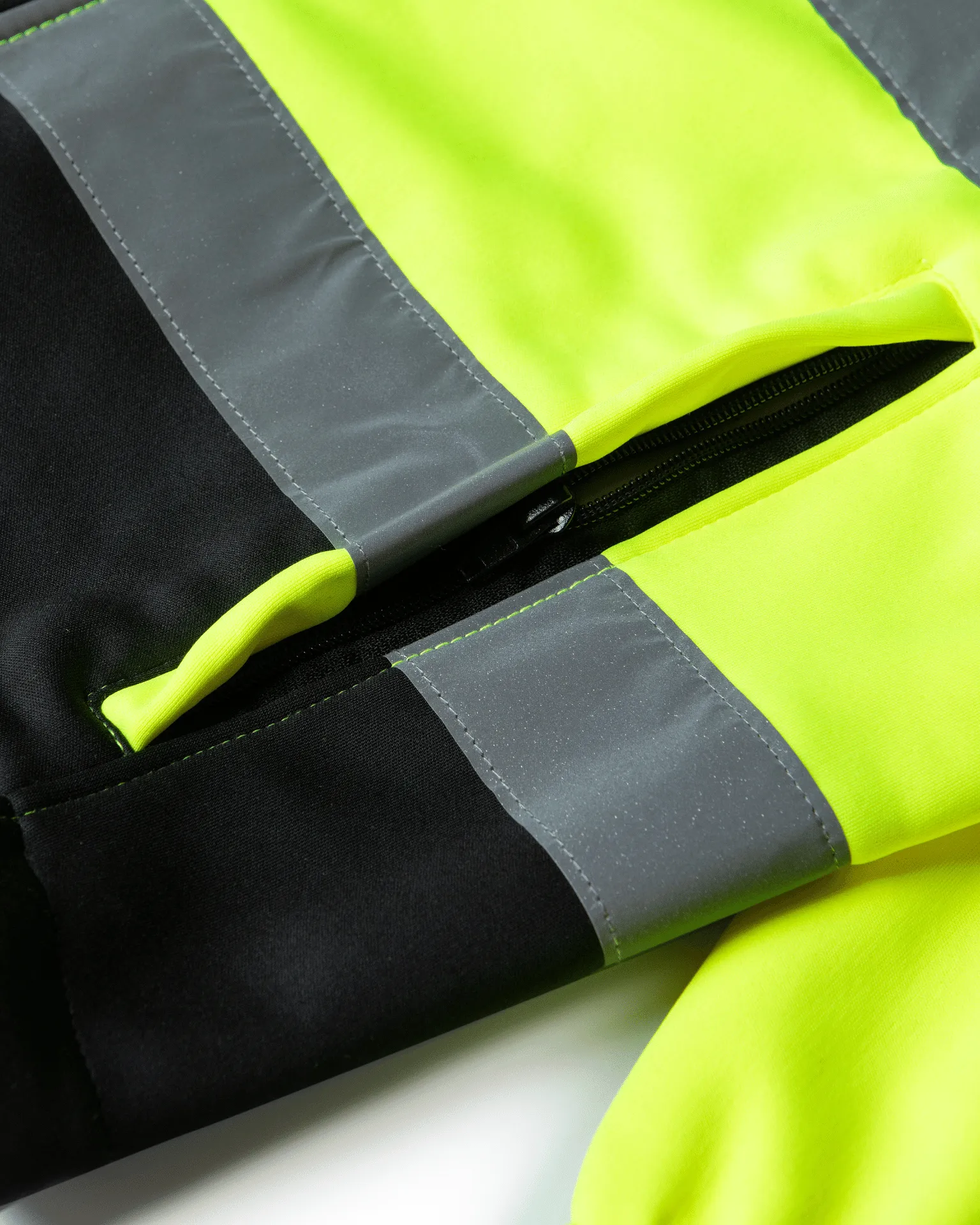 UHV427 HiVis Full Zip Soft Shell Jacket